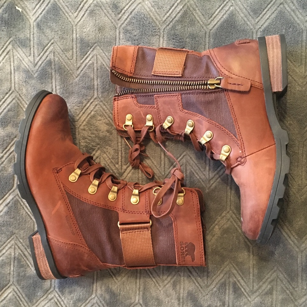 NEW SOREL Emilie Conquest boots!!